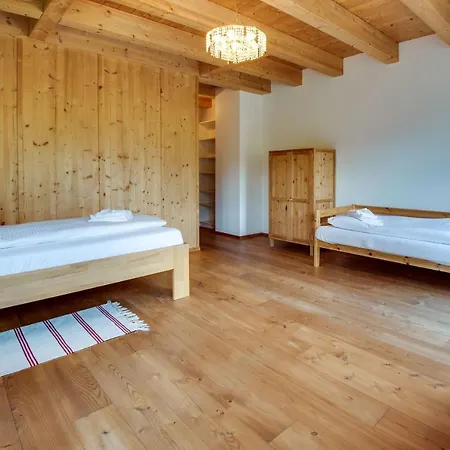 Landhaus Direkt Am See Mit Garten, Kamin & Sauna Prázdninový dům *