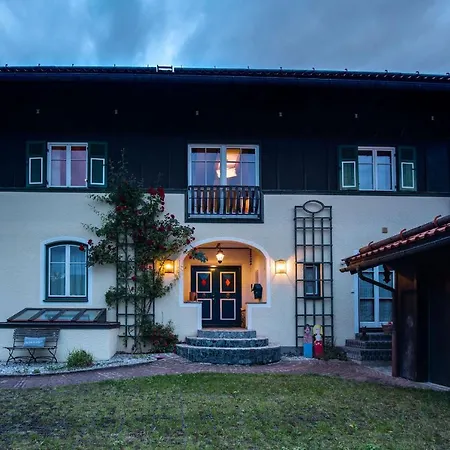 Landhaus Direkt Am See Mit Garten, Kamin & Sauna *